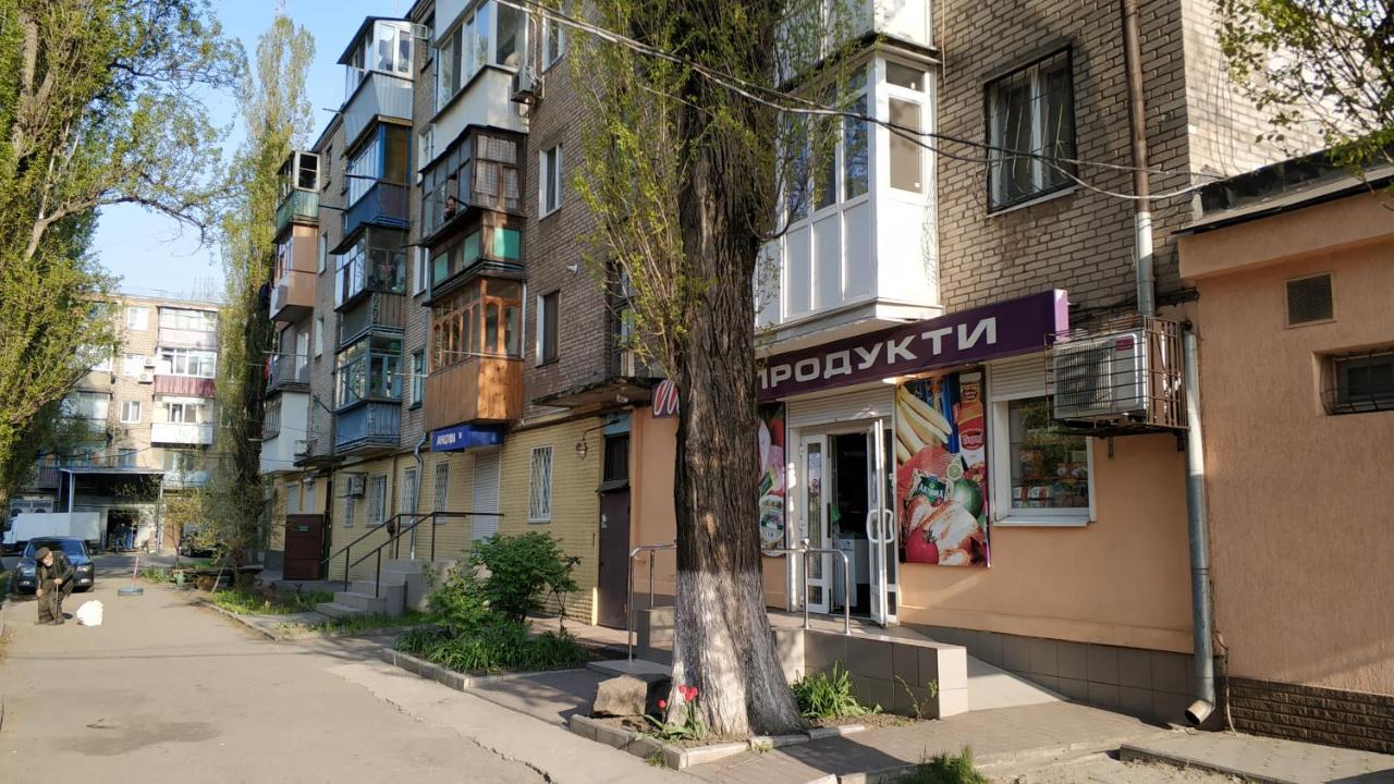 Двухкомнатный Люкс Центр Металлургов 19 Kr Apartments ครือวอยร็อก ภายนอก รูปภาพ